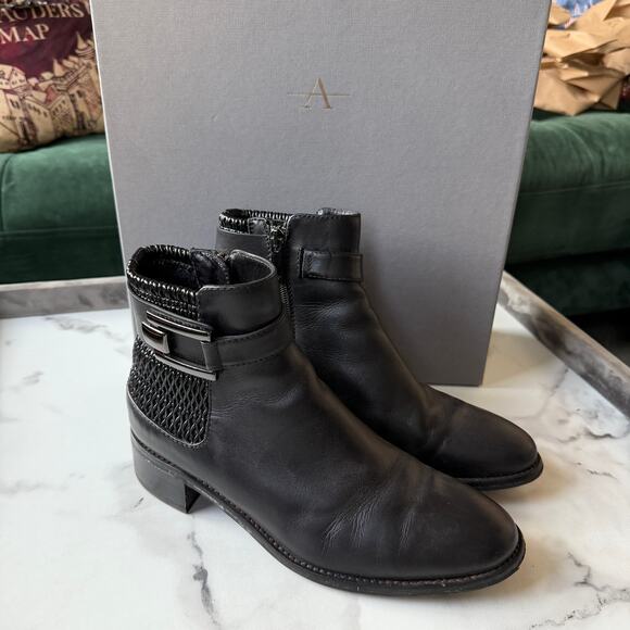 Aquatalia Odette Dry Black Calf Leather Ankle Boots Size 38.5 - Picture 2 of 10